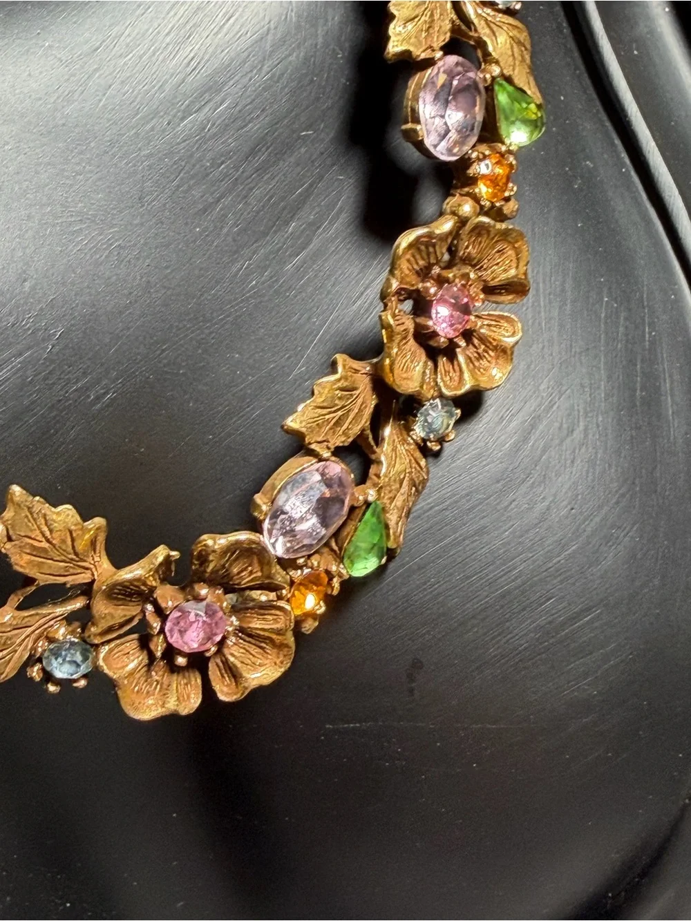 Vintage Lisner Floral Rhinestone Crystal Gold Tone Flower Necklace Signed